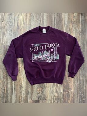 Vtg Jerzees South Dakota Crewneck Sweatshirt Sz M Purple Winter Cabin Travel 90s